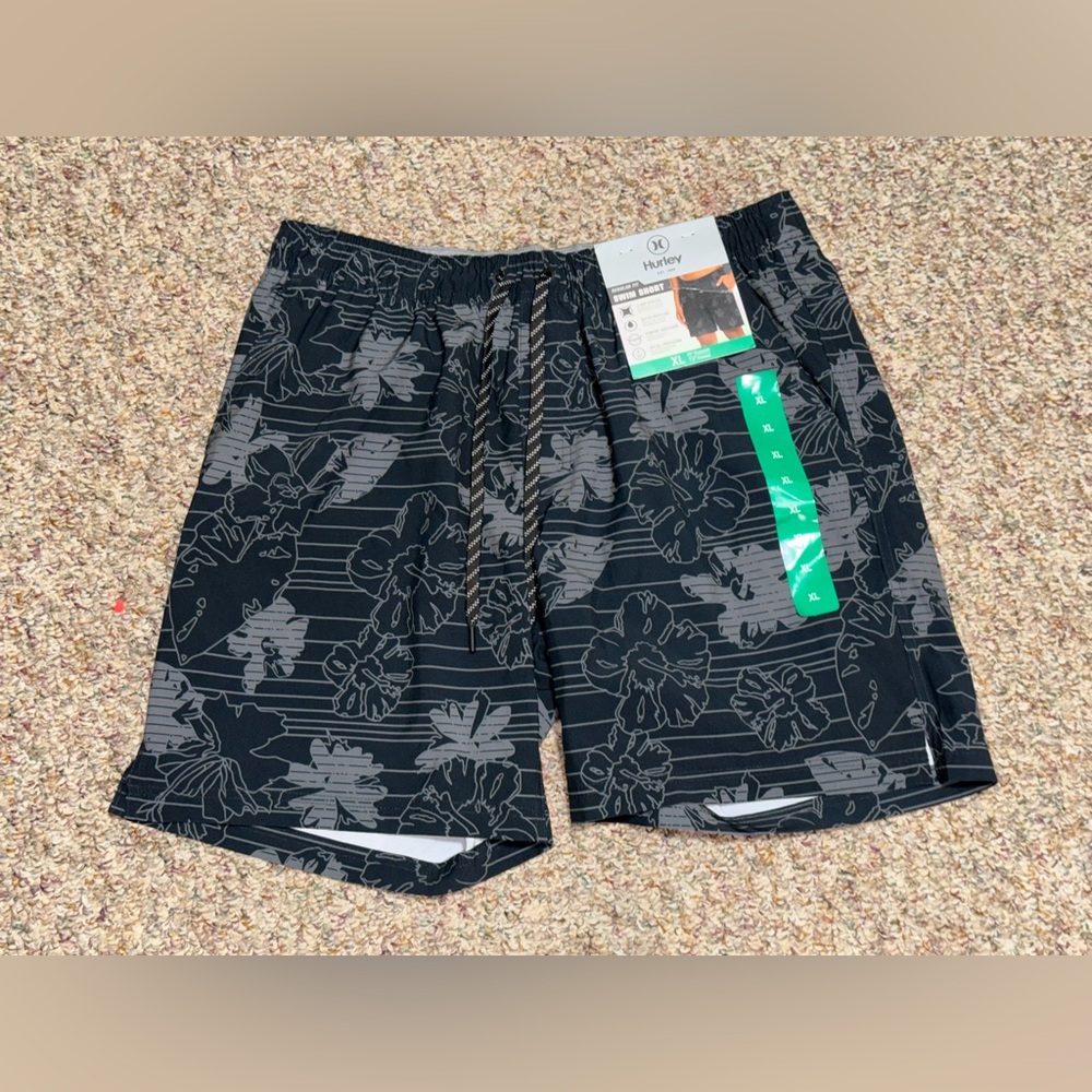 NWT men's XL Hurley Black Floral-Print Men's Swim Trunks swim‎ suit
